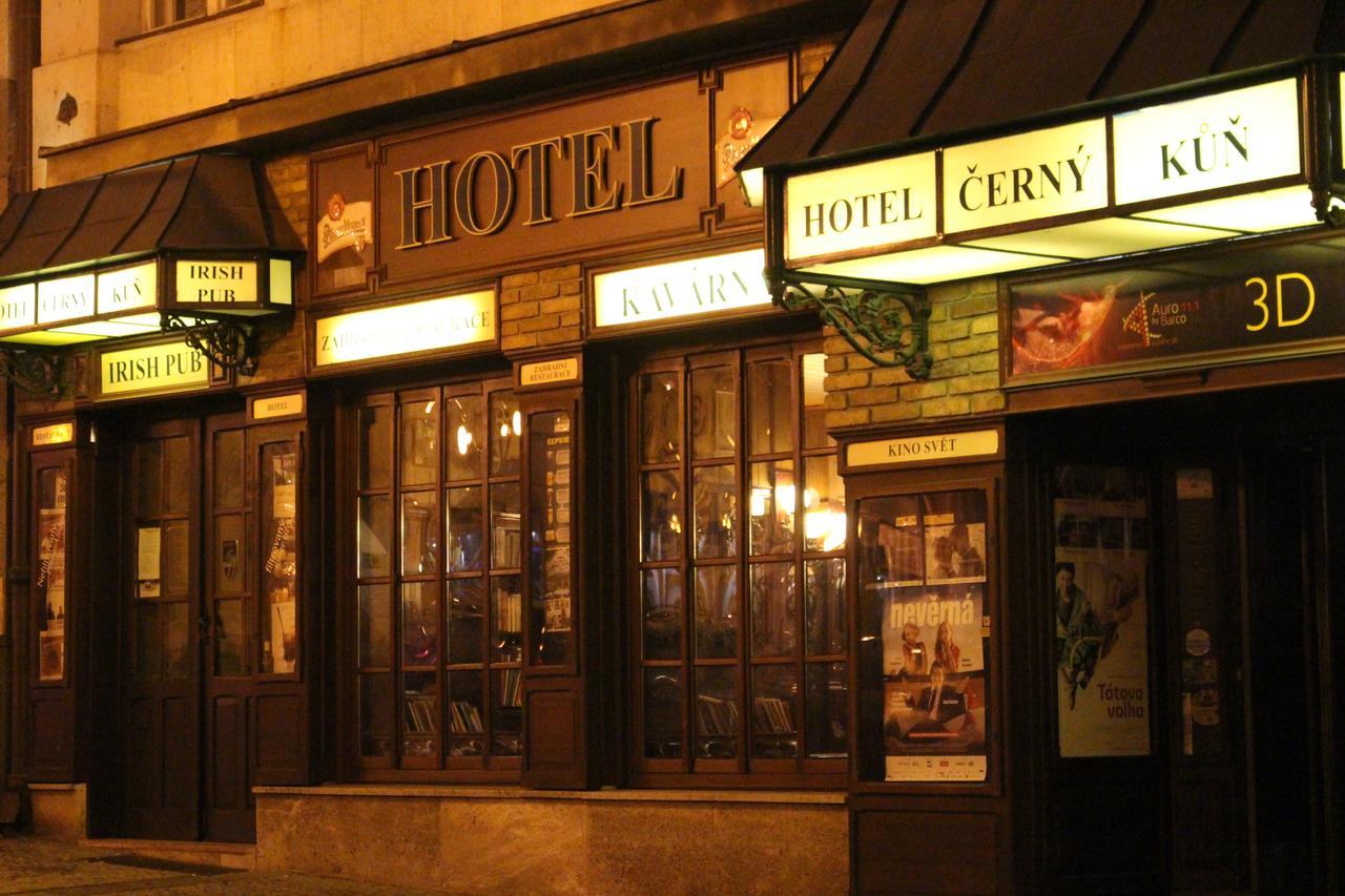 Hotel Cerny Kun Louny Eksteriør bilde